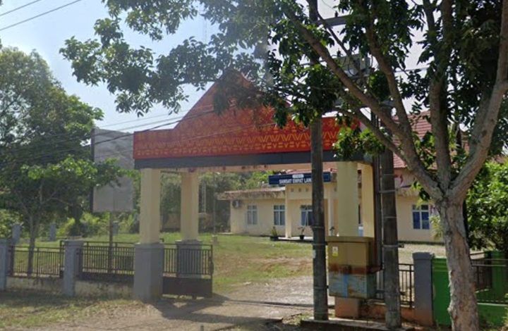 PANAS! OKNUM TKS DISPENDA SAMSAT EMPAT LAWANG DUGA “MAIN MATA” TIPU WARGA, RATUSAN JUTA RUPIAH HILANG!