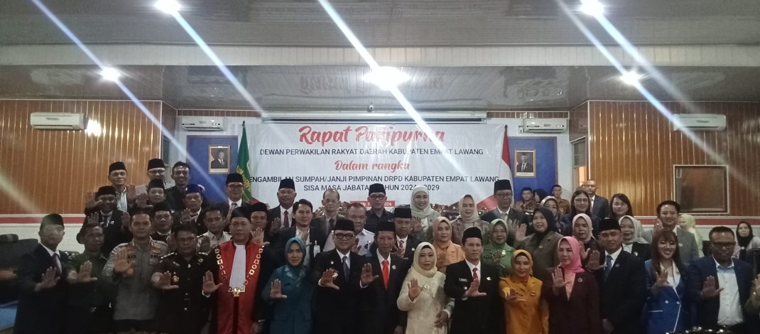 Rapat Paripurna Istimewa: Siswo Pranoto Resmi Dilantik Jadi Wakil Ketua I DPRD Empat Lawang