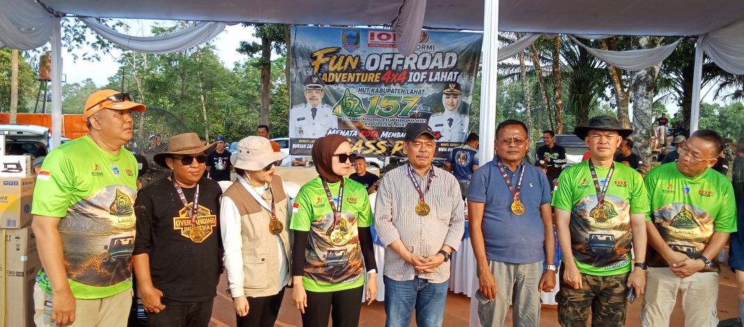FUN OFF-ROAD ADVENTURE 4X4 IOF LAHAT MERIAHKAN HUT KOTA LAHAT KE-157