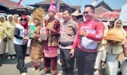 Lautan Manusia Memadati Pendopo, Camat Beserta Forkopimcam Terlibat Langsung Pawai Semarak HUT RI ke-81